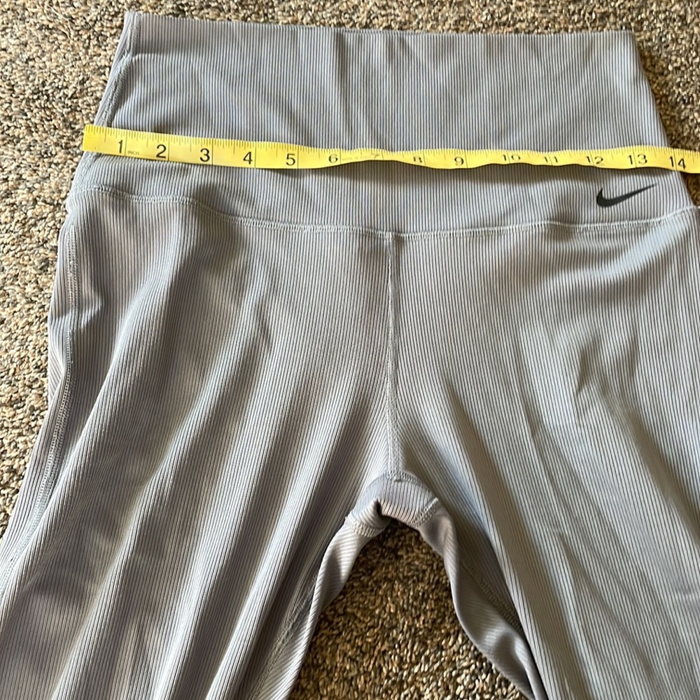 Nike Dri Fit Leggings - Picture 7 of 9